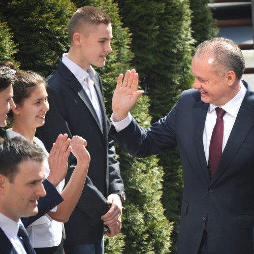 Návšteva pána prezidenta SR Andreja Kisku na Gymnáziu A. Sládkoviča